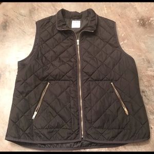 Old Navy Black Puffer Vest Large